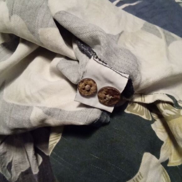 Tommy Bahama 100% Silk Aloha Hawaiian Shirt XXL - Picture 5 of 5